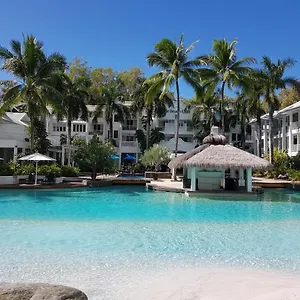 Apartment Club, Palm Cove