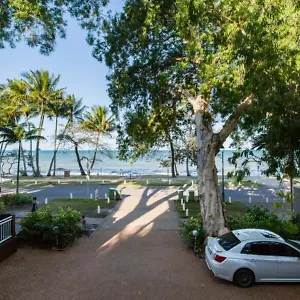 Hotel The Boutique Collection - 603 On The Beach, Palm Cove